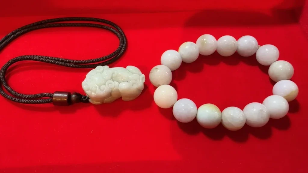 Jade Pixiu Pendant & Bead Bracelet Set